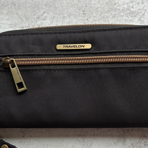 Travelon Black Wallet Wristlet Gold Zipper - Picture 5 of 11